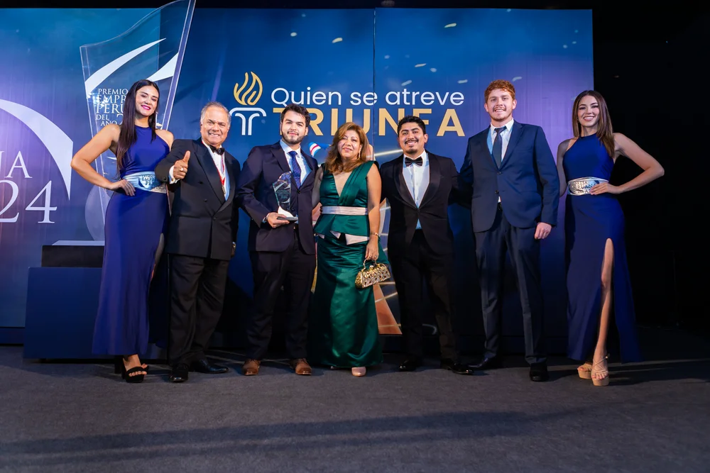 Equipo Vendrich en la gala de premiación